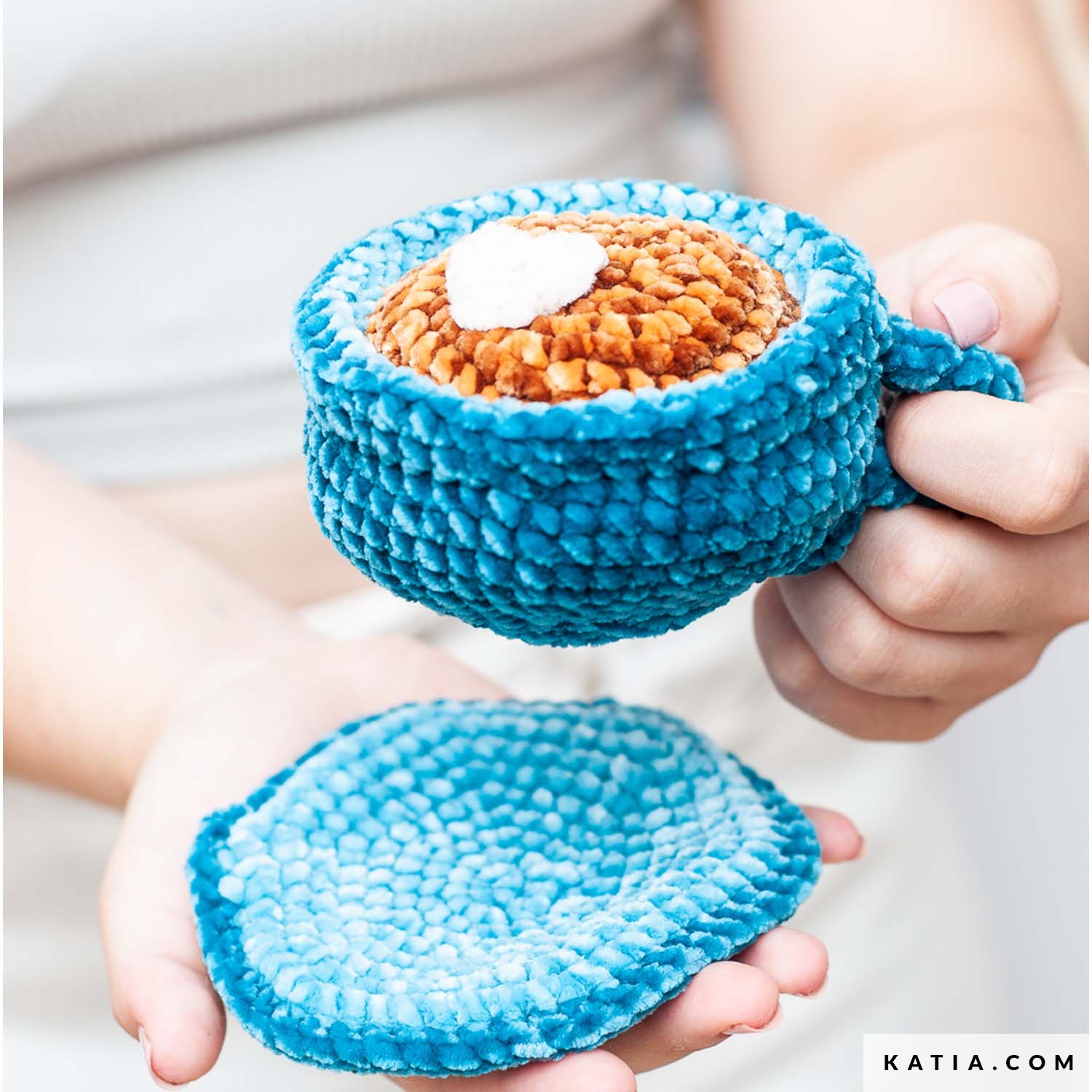 patron tejer punto ganchillo hogar amigurumi otono invierno katia 5031 3 02 g