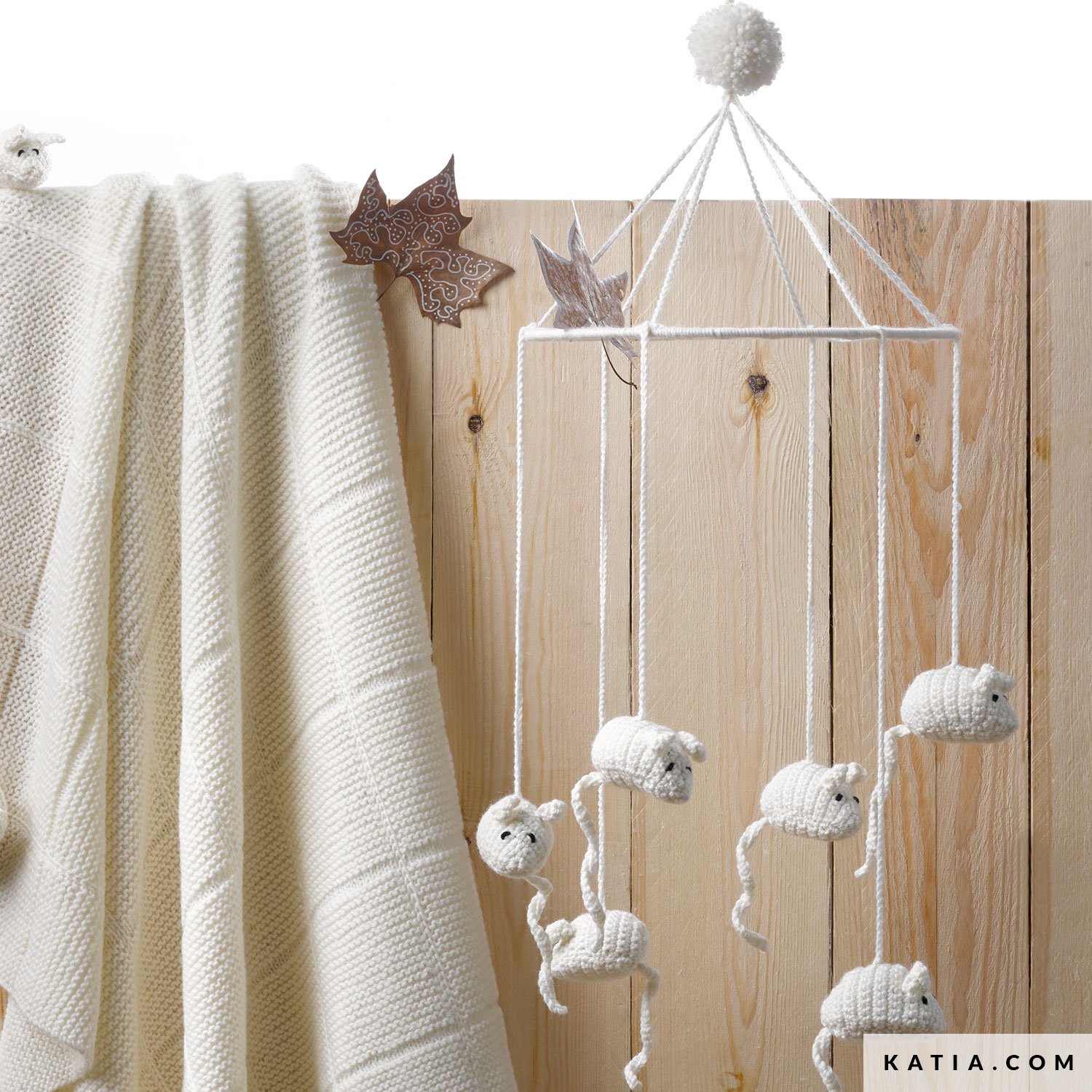 patron tricoter tricot crochet layette mobile pour berceau automne hiver katia 6038 49 g