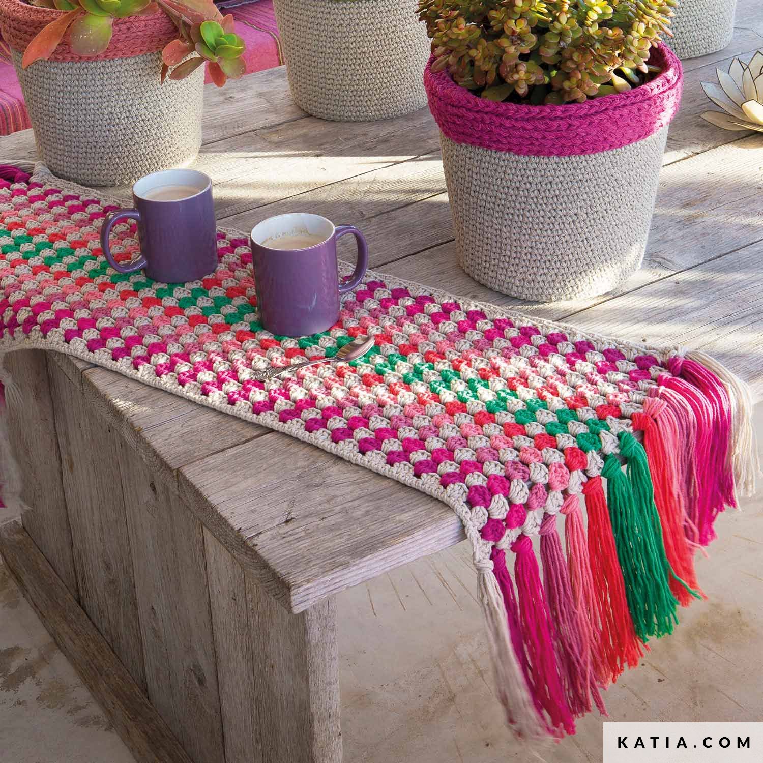 patron tricoter tricot crochet habitat chemin de table printemps ete katia 6124 51 g