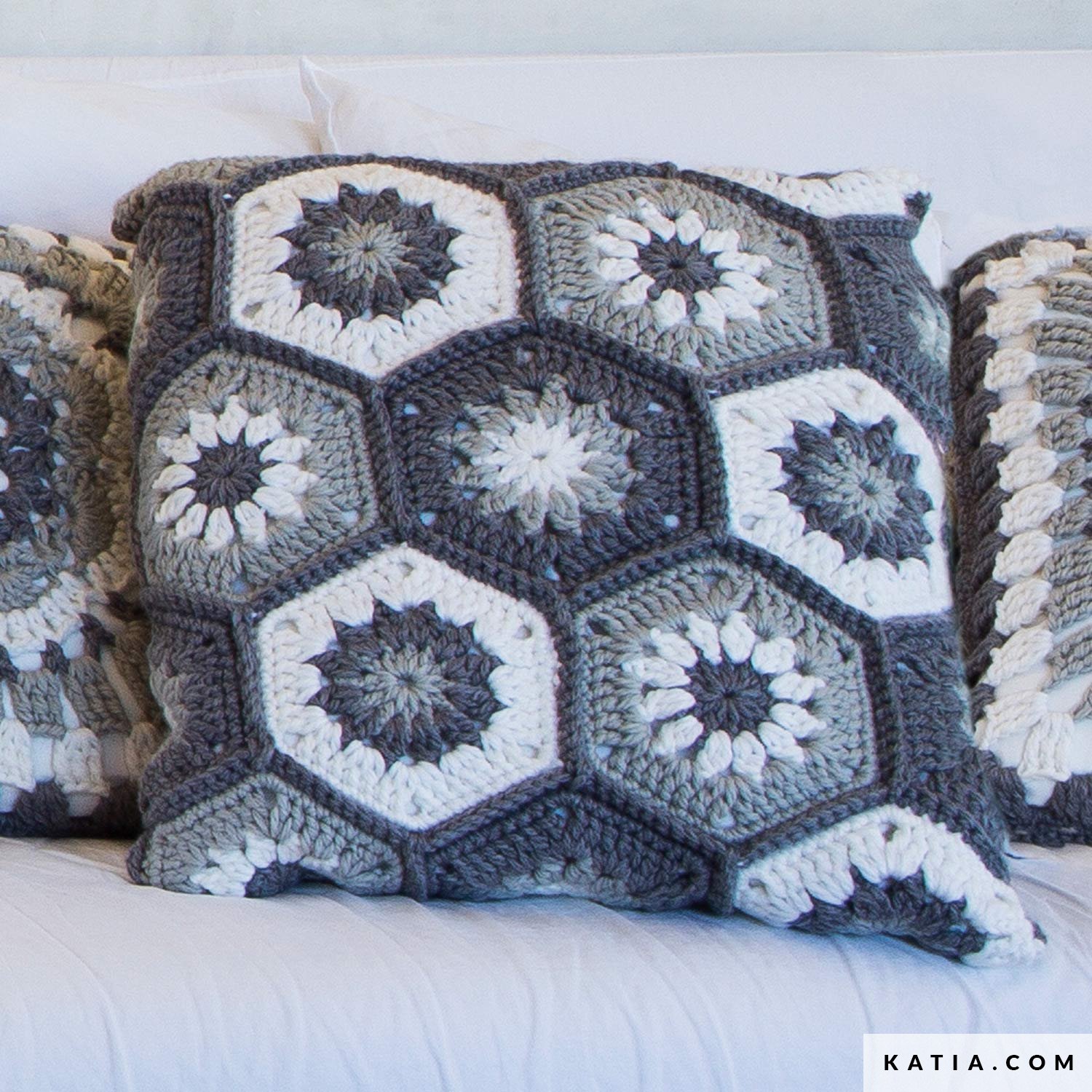 pattern knit crochet home cushion spring summer katia 6124 61 g