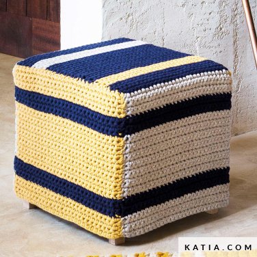 schema maglia uncinetto casa pouf primavera estate katia 6124 62 p