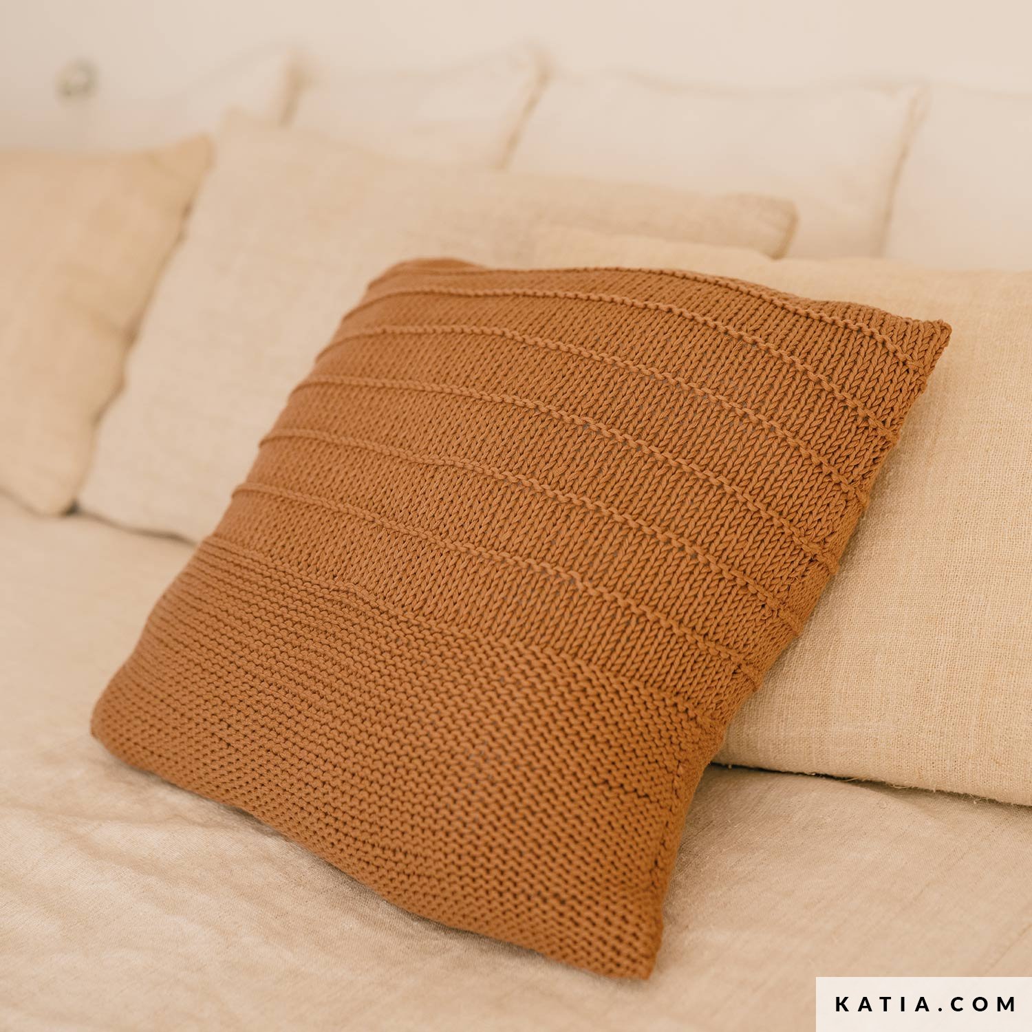 patron tricoter tricot crochet habitat coussin printemps ete katia 6288 16 g