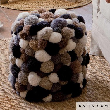 schema maglia uncinetto casa pouf autunno inverno katia 6793 1 p