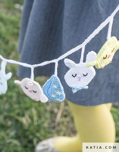 patron tricoter tricot crochet evenements guirlande de paques printemps ete katia 8021 32 g