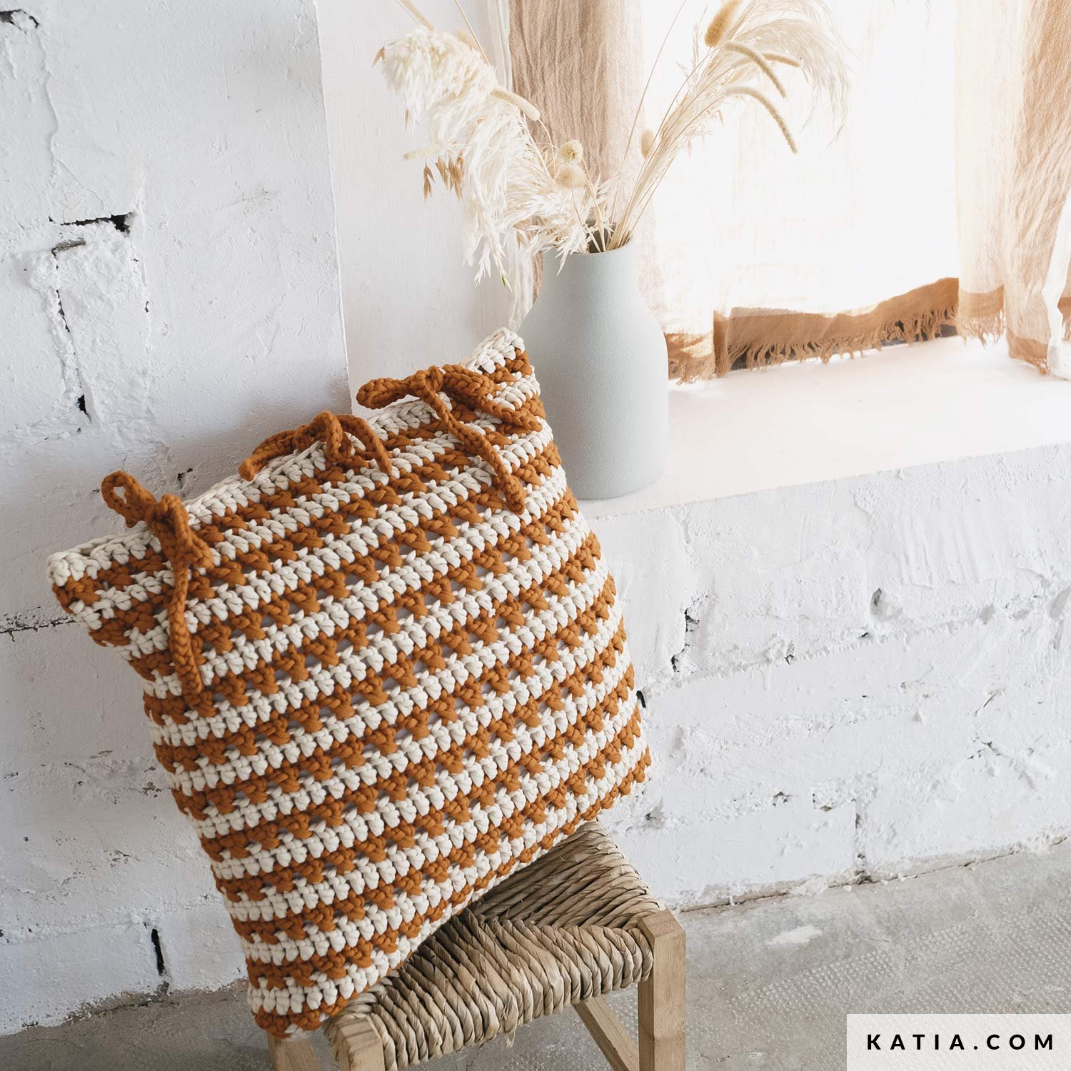 anleitung stricken hakeln heimtextilien kissen fruhjahr sommer katia 8035 384 g