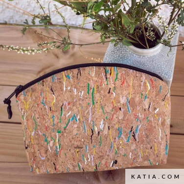modello di cucito necessaire con cerniera a3ba 2423 katia p