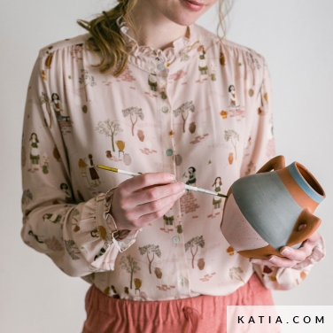 blusa con dettaglio arricciato sul collo 31 5516 katia p