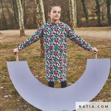 modello di cucito giacca con cerniera e cappuccio 21a 5520 katia p