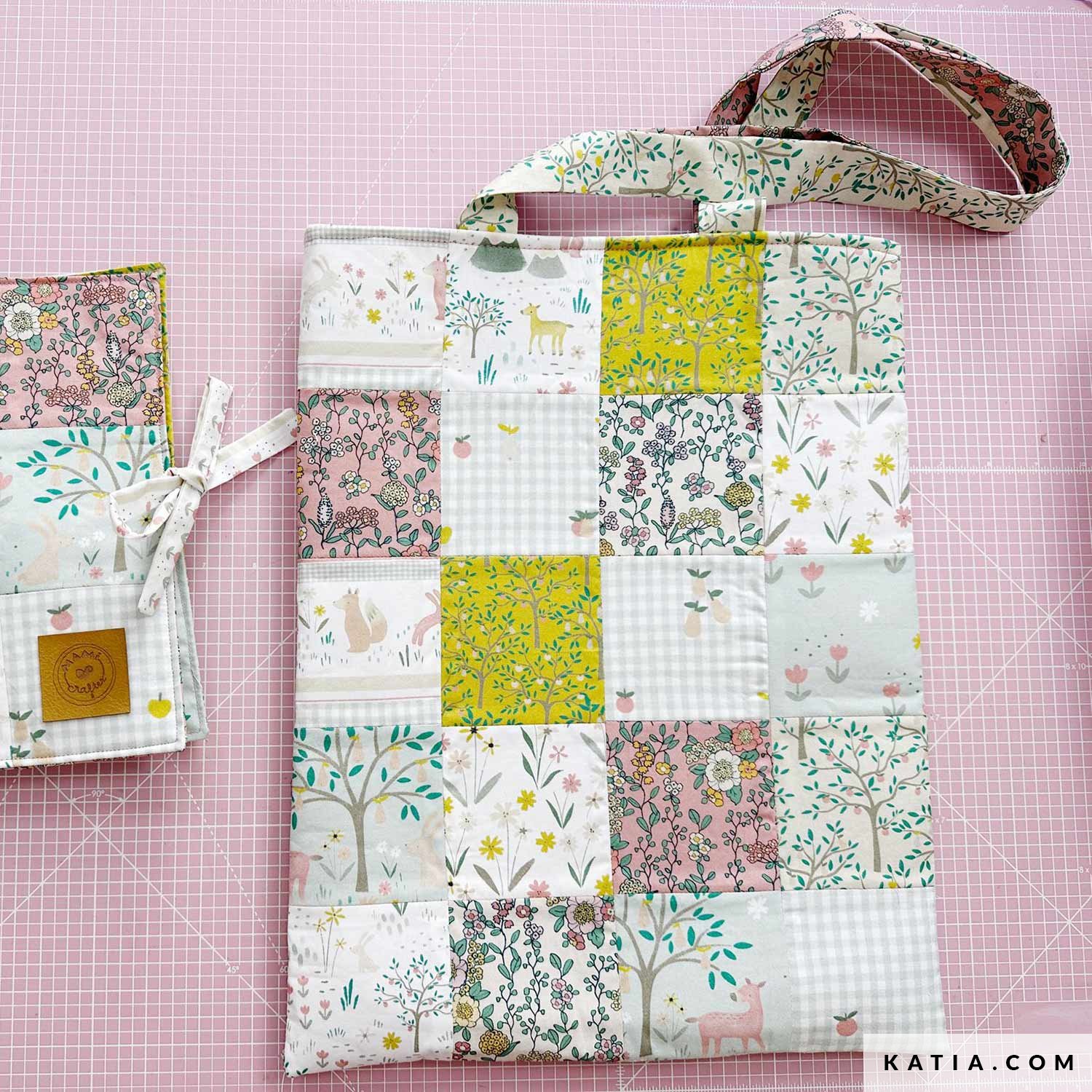 Kit SAL Katia Fabrics 2025 Naaldenetui en Patchwork Tote Bag