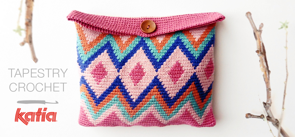 Amazing Tapestry Crochet Bags Ideas - Pattern Center