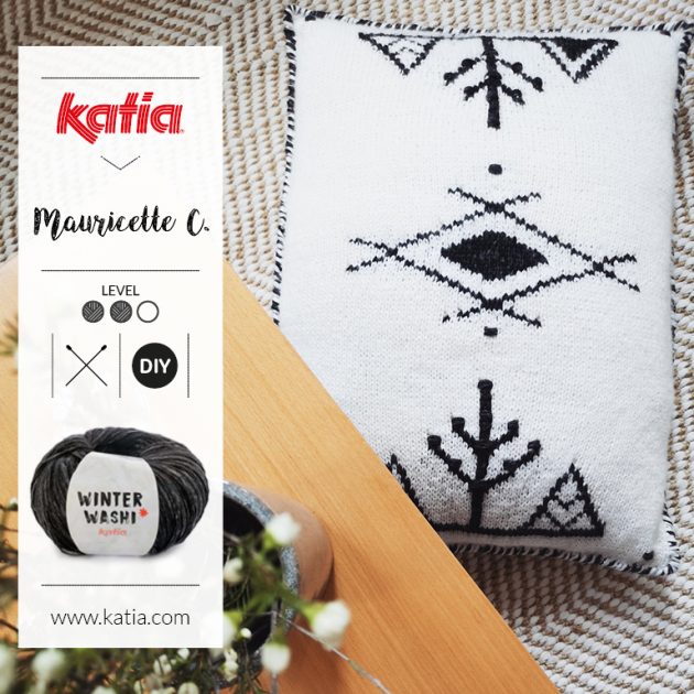 knit cushion