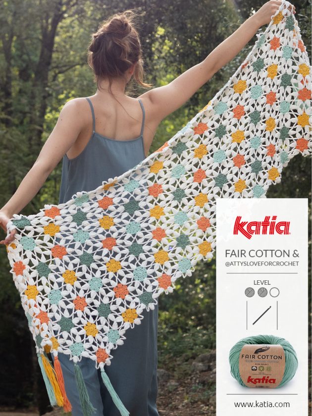 Fair Cotton Magazine - bloemensjaal door @attysloveforcrochet