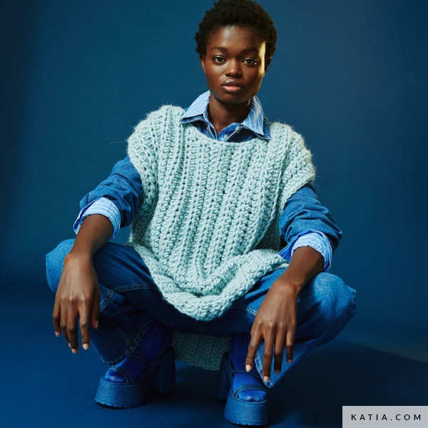 WOW! Maxi Crochet Vest Kit by Jeanne - kit | Katia.com