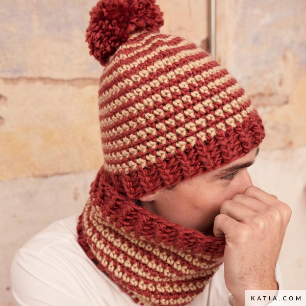 Vivac Crochet Hat and Cowl Beginner Kit 