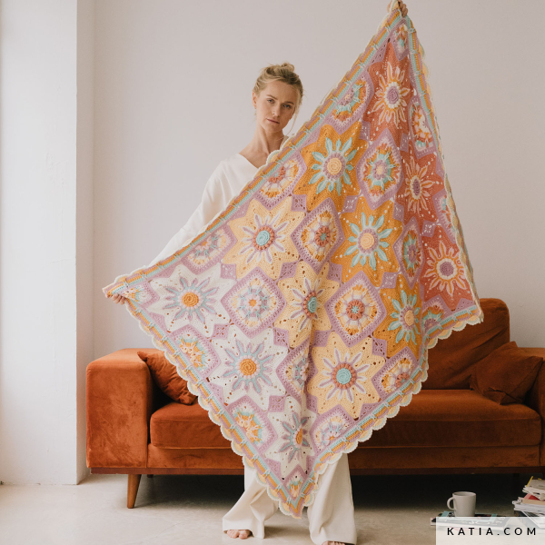 KIT CAL Stars in Bloom: Decke aus gehäkelten Blumen
