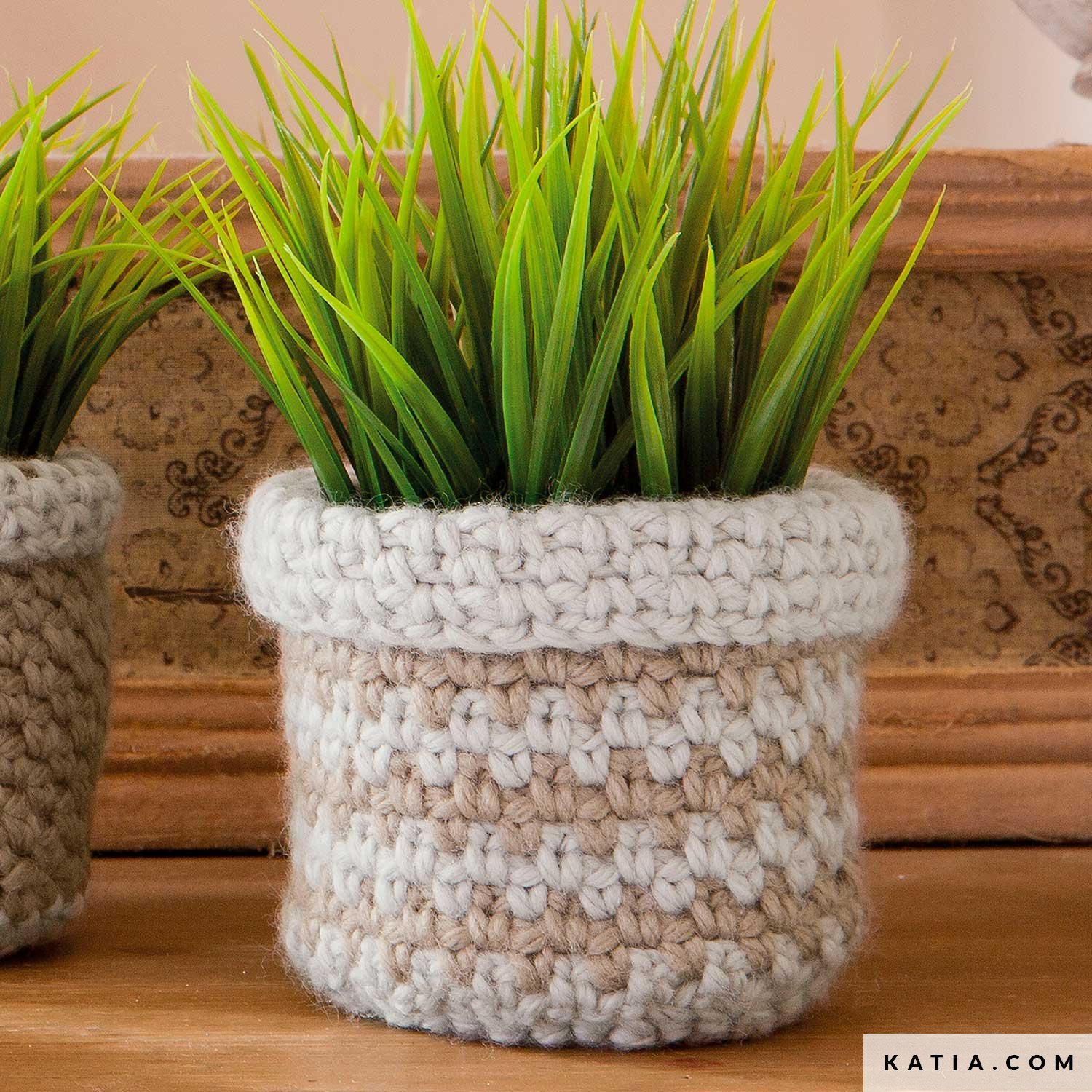 Flowerpot - Home - Autumn / Winter - models & patterns | Katia.com