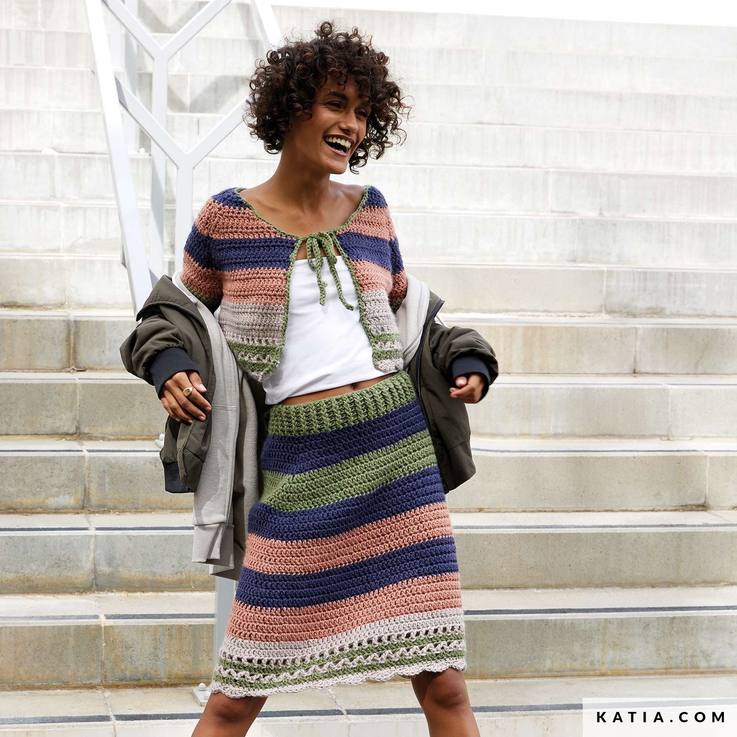 Set - Woman - Autumn / Winter - models & patterns | Katia.com