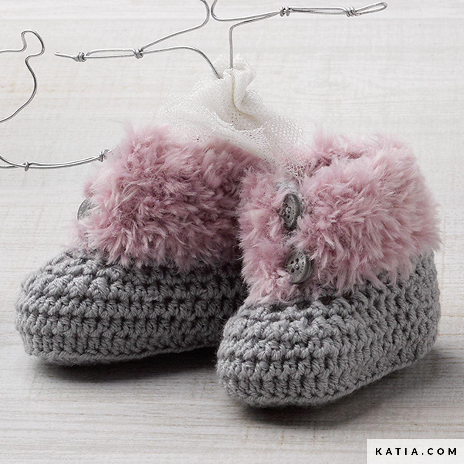 woolen shoes for babies