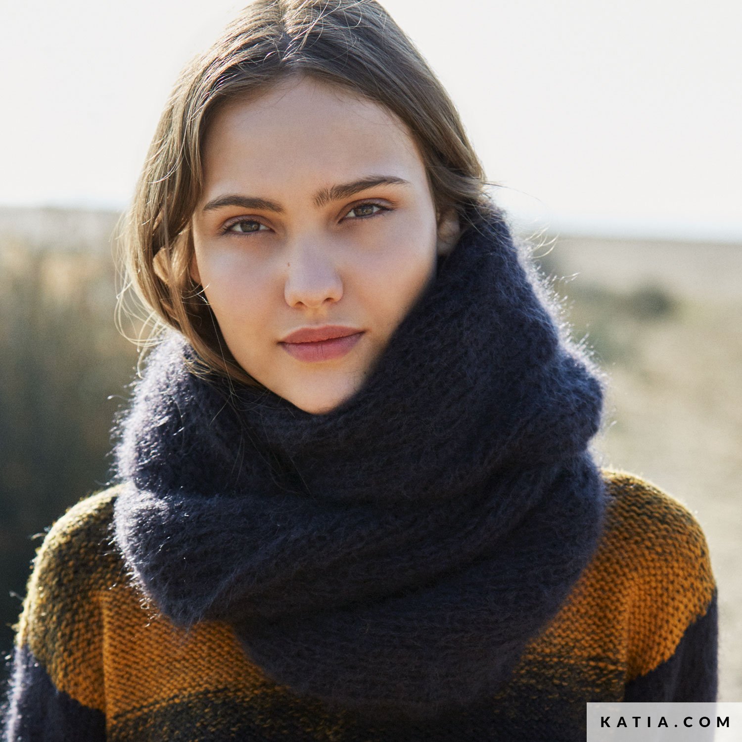 Scarf - Woman - Autumn / Winter - models & patterns | Katia.com