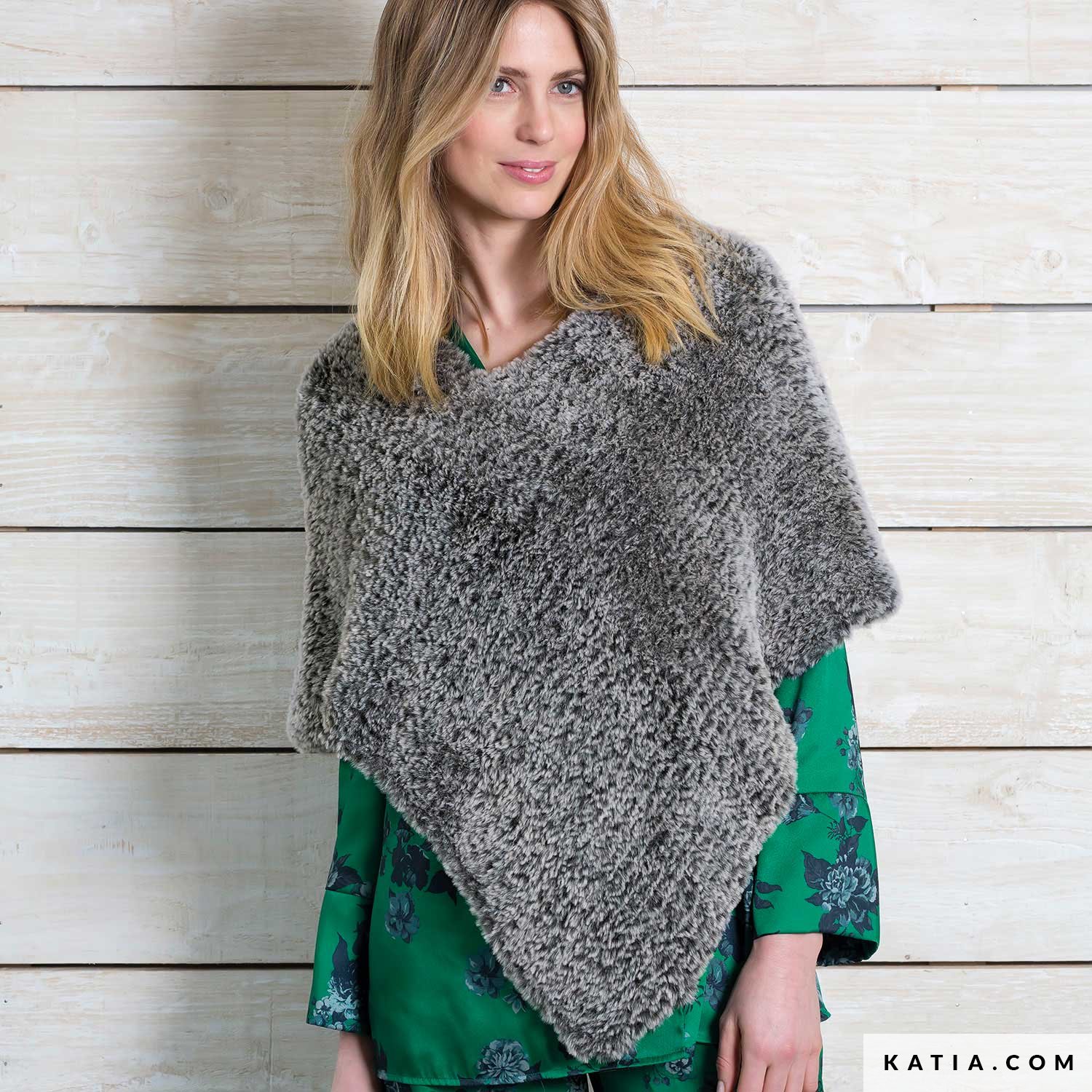 Poncho - Mujer - Otoño / Invierno patrones | Katia.com