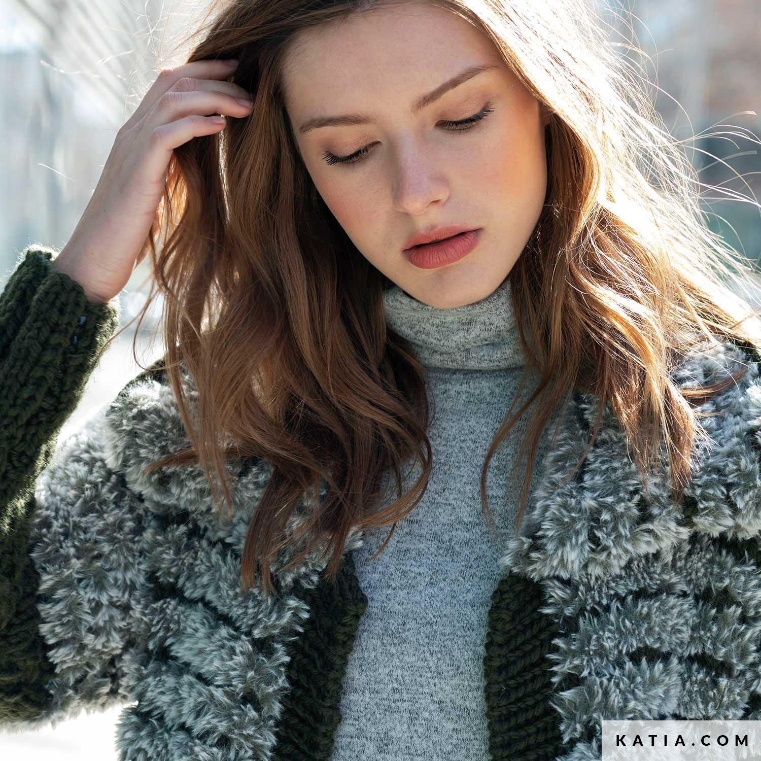 Coat - Woman - Autumn / Winter - models & patterns | Katia.com