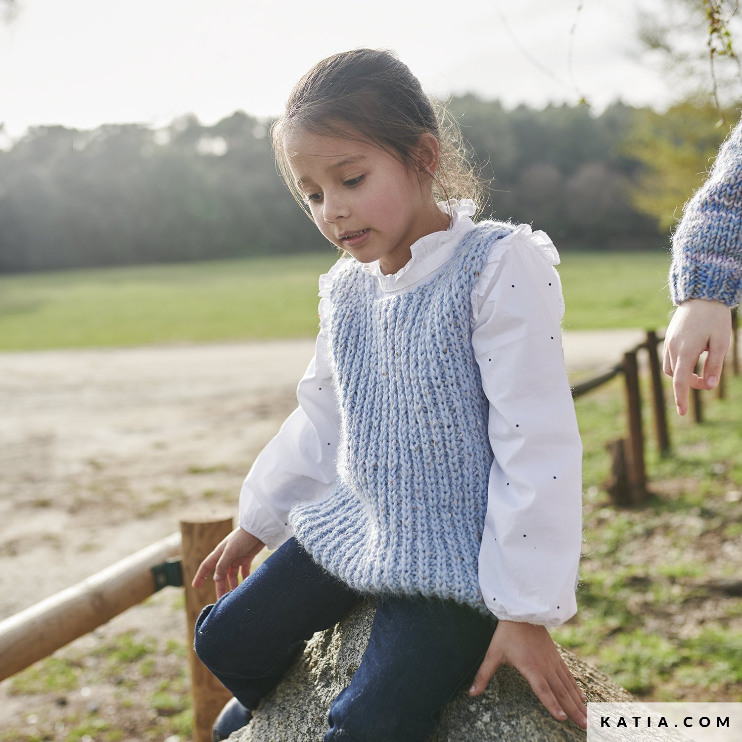 Kids Funny Azteca Vest Knitting Pattern (6280-24)