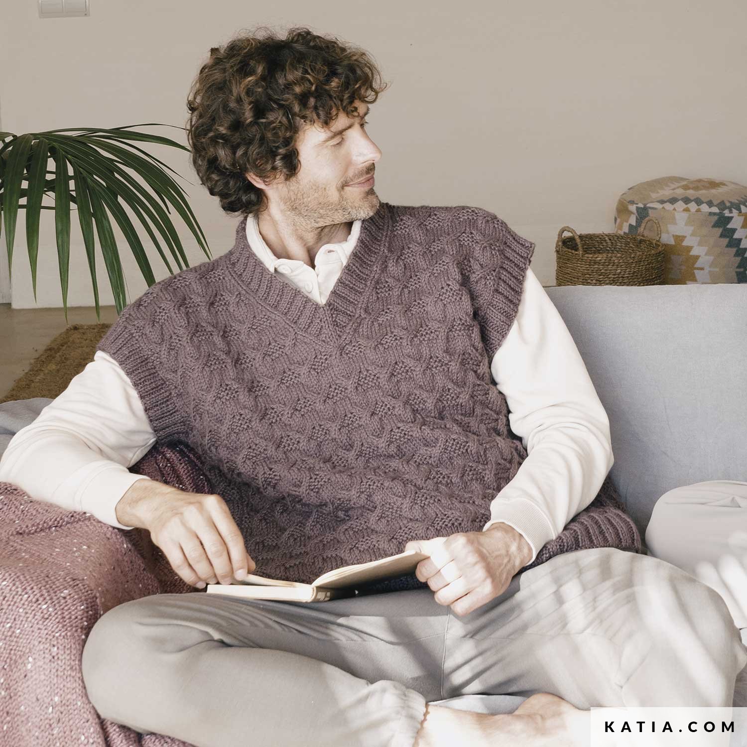 Vest - Man - Autumn / Winter - models & patterns | Katia.com
