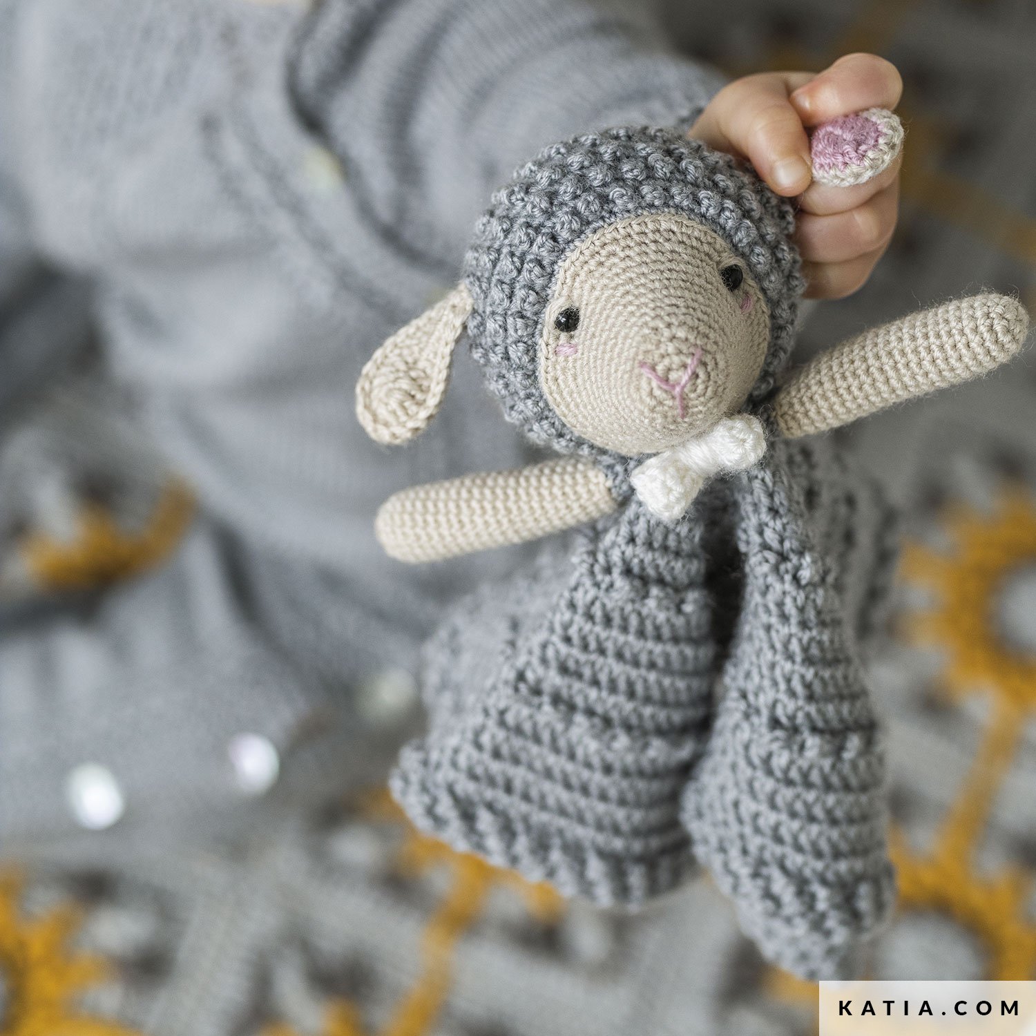 Mantita apego amigurumi cheap