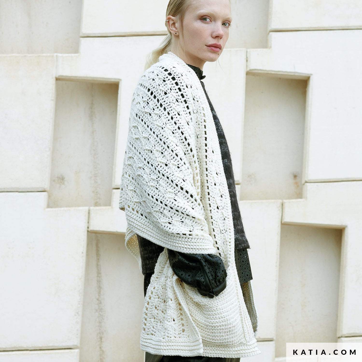 bufanda con bolsillos a crochet