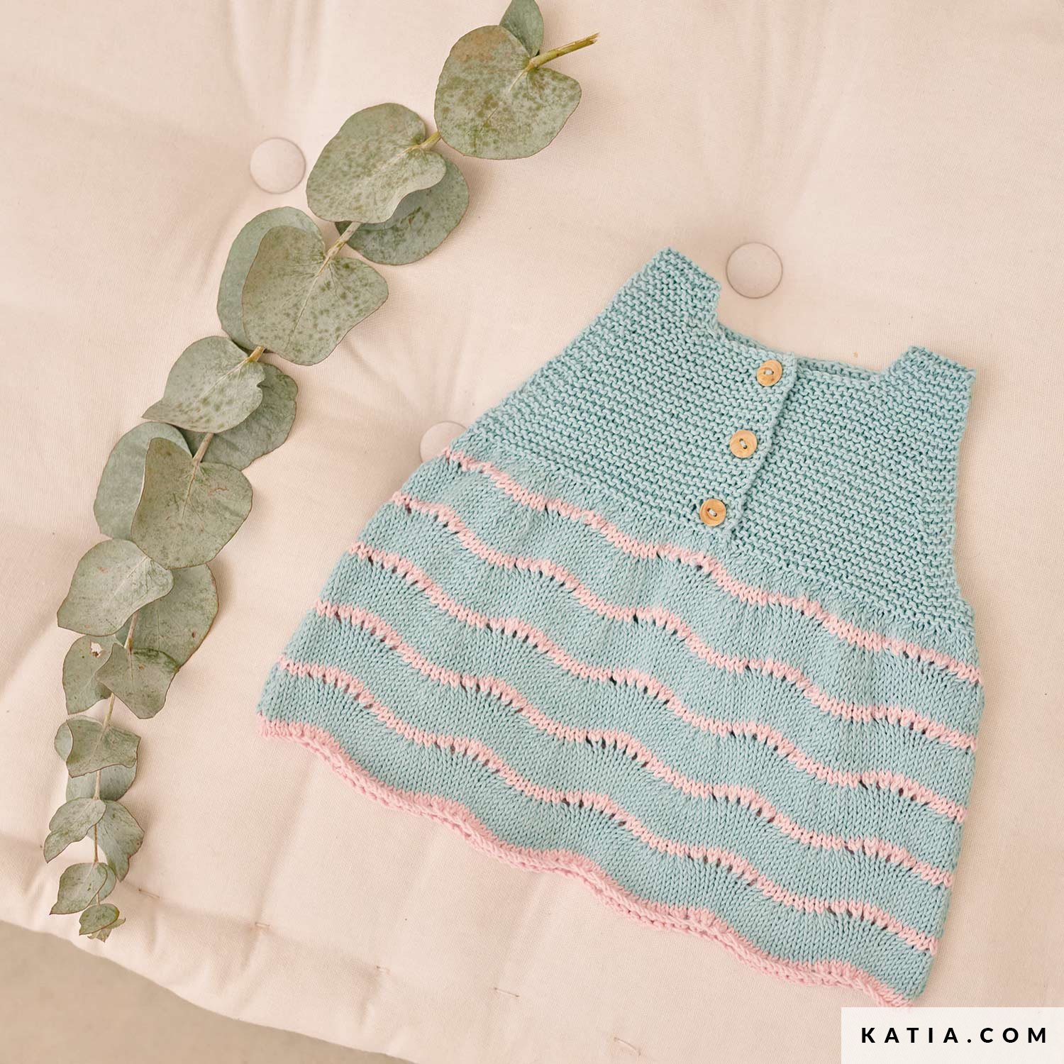 Dress - Baby - Spring / Summer - models & patterns | Katia.com