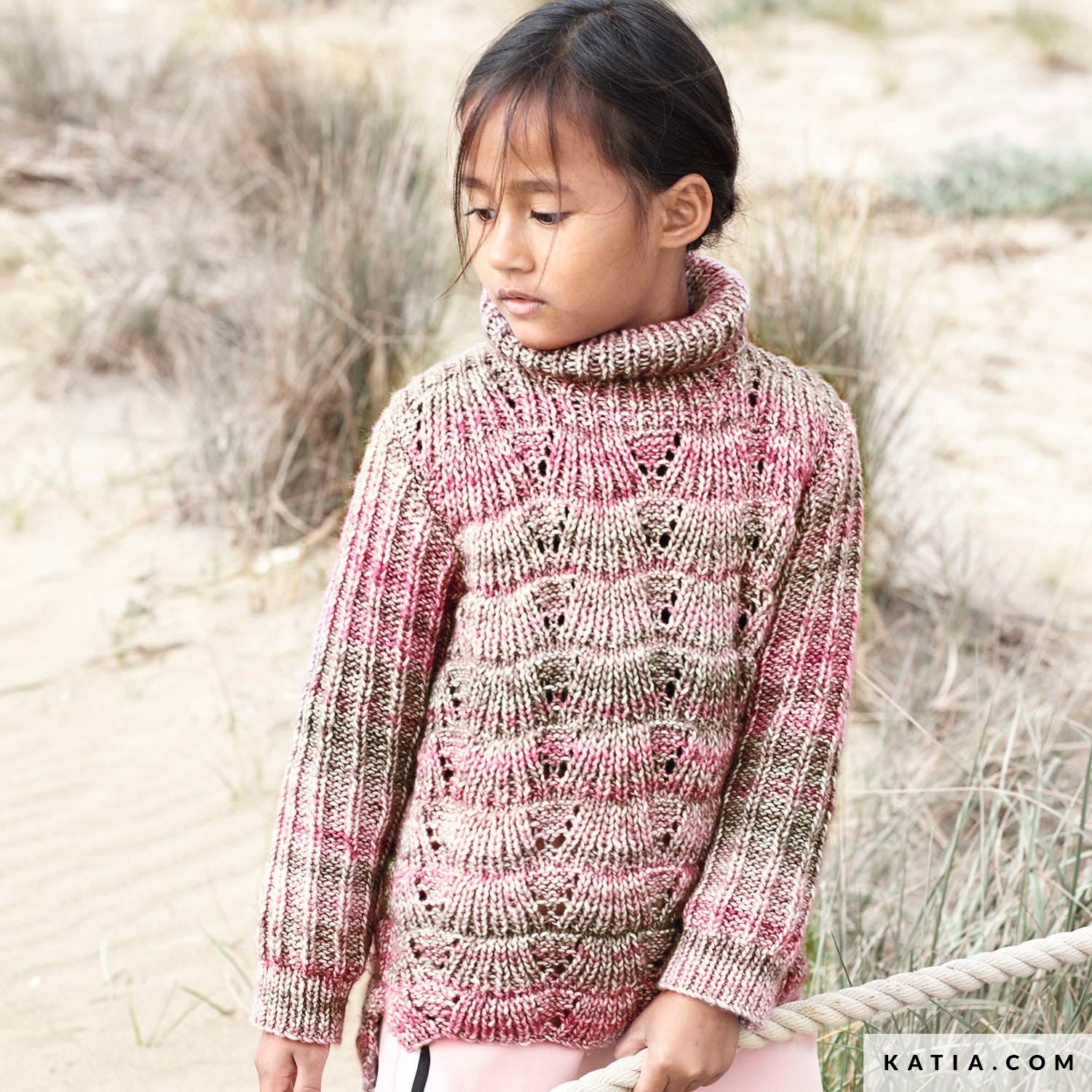 new model sweater girl