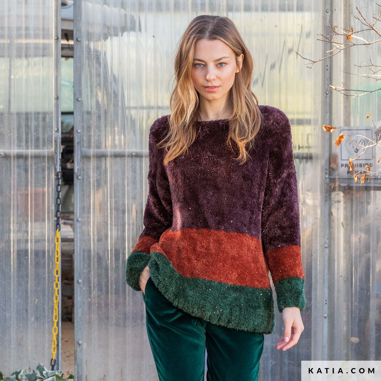 Pull peluche femme deals