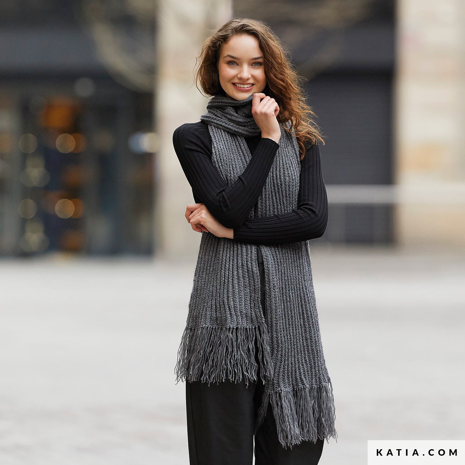 Durio Sciarpa Triangolare Invernale Da Donna – Morbida Come Cashmere Con Frange, Unica E Calda (Nera, 180x30 Cm)