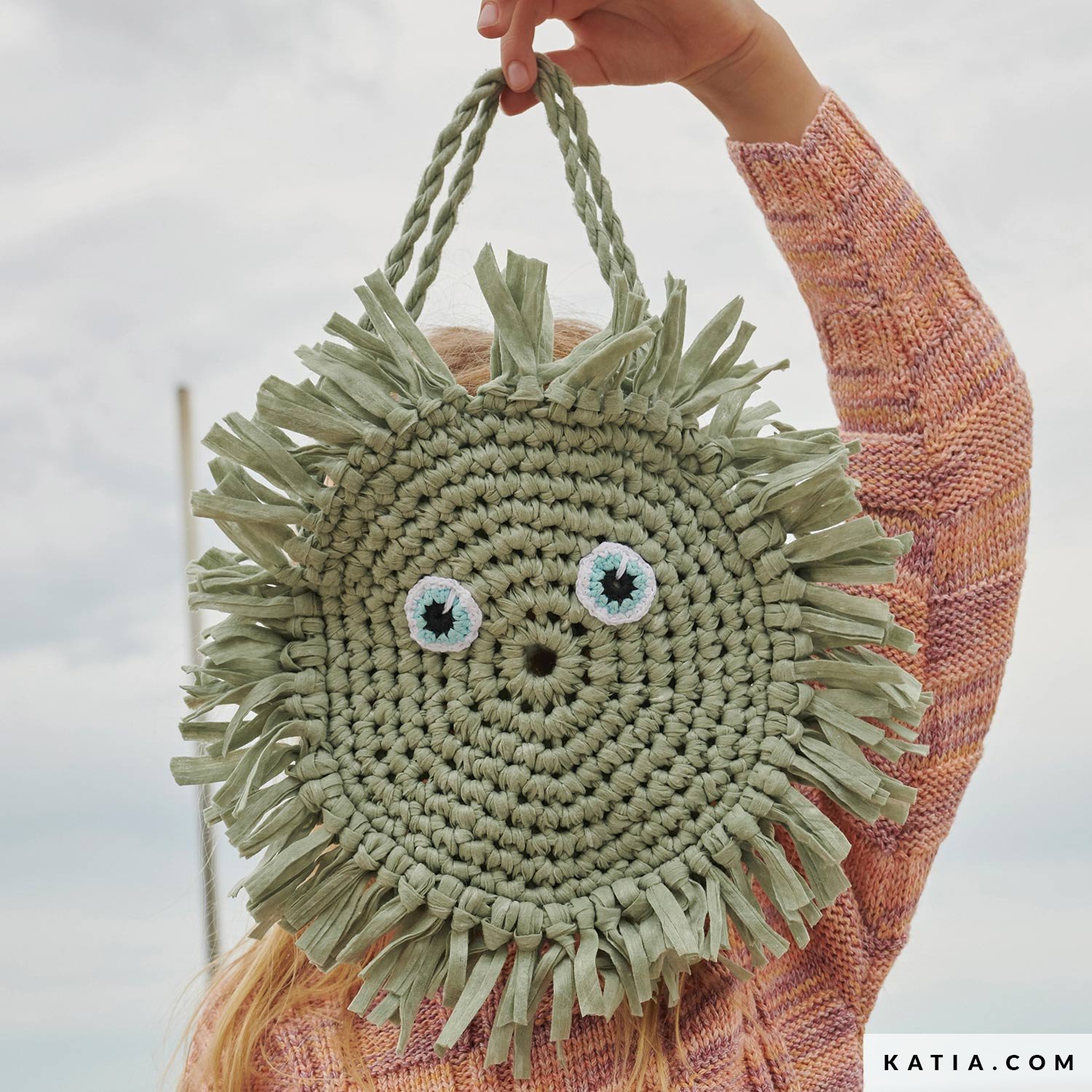 Easy Crochet Kids Purse- Free Pattern | Crochet purse pattern free, Crochet  purse patterns, Crochet bag pattern free