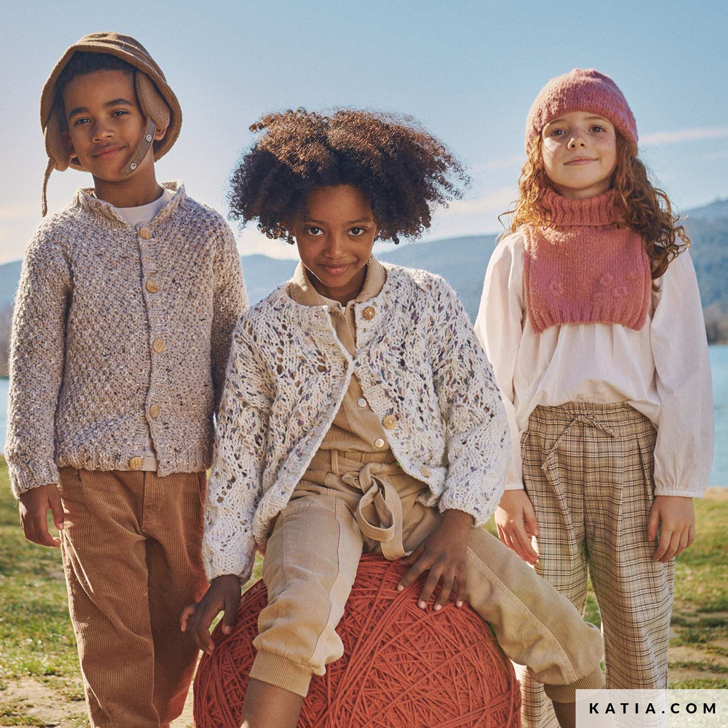 Jacket - Kids - Autumn / Winter - models & patterns | Katia.com