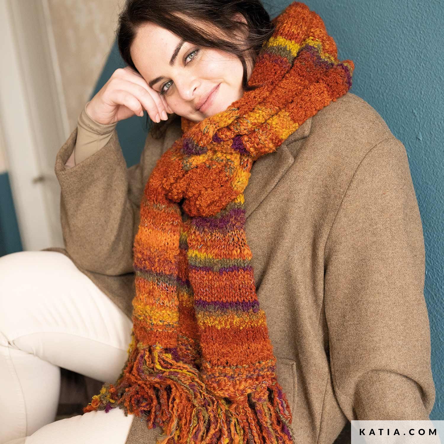 Scarf - Woman - Autumn / Winter - models & patterns | Katia.com