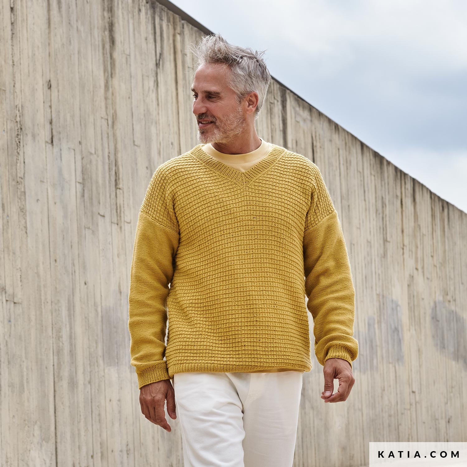 Sweater - Man - Spring / Summer - models & patterns | Katia.com