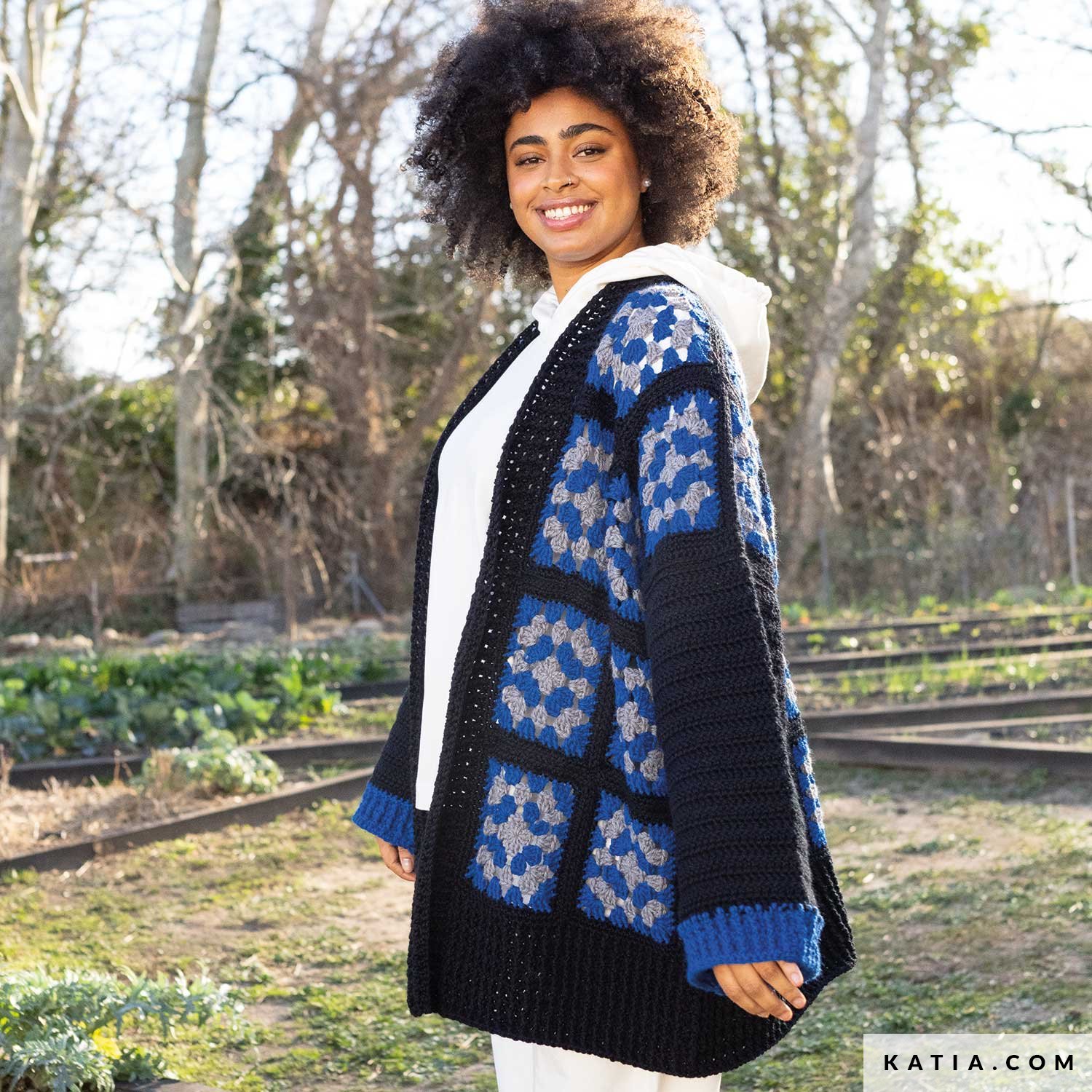 Jacket - Woman - Autumn / Winter - models & patterns | Katia.com