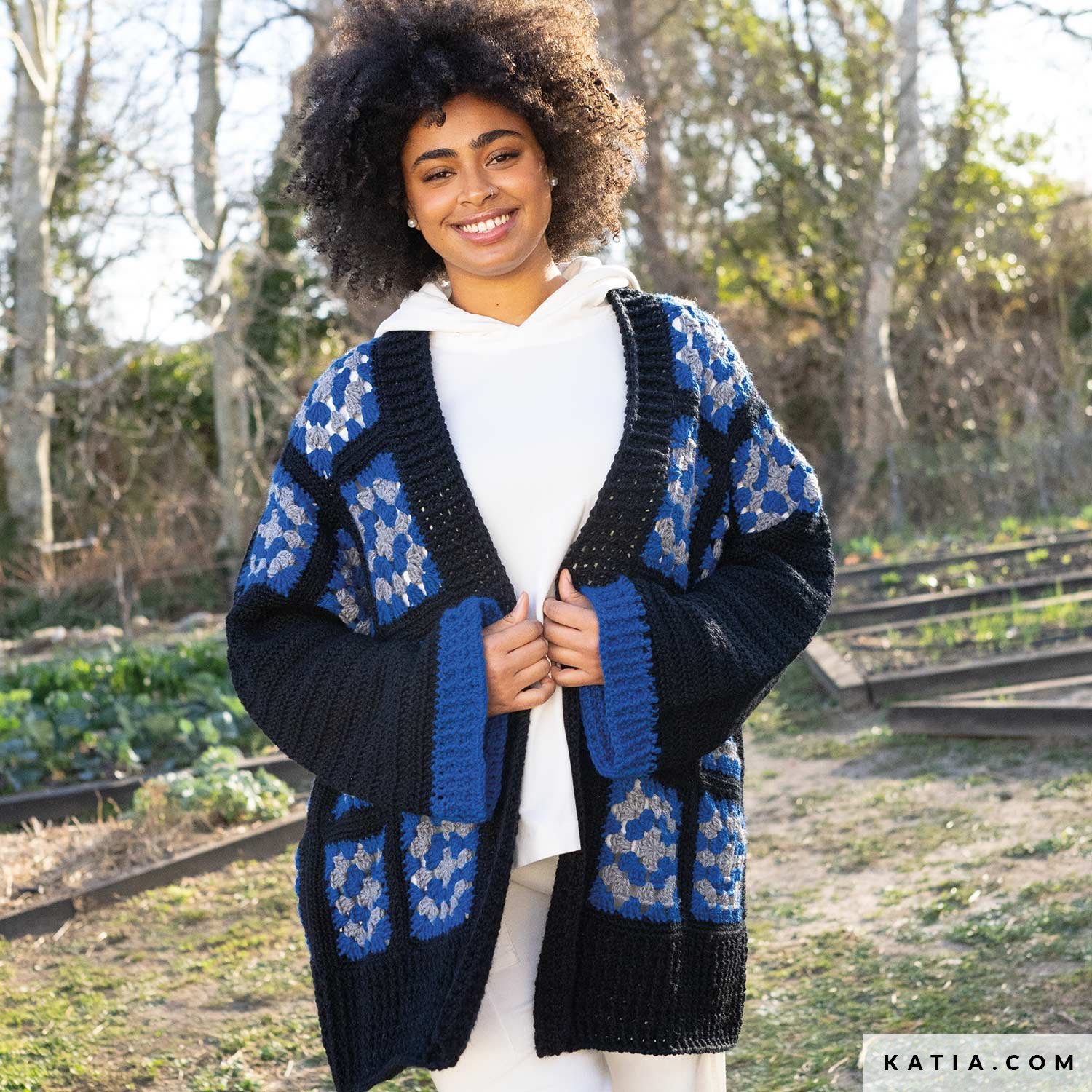 Jacket - Woman - Autumn / Winter - models & patterns | Katia.com