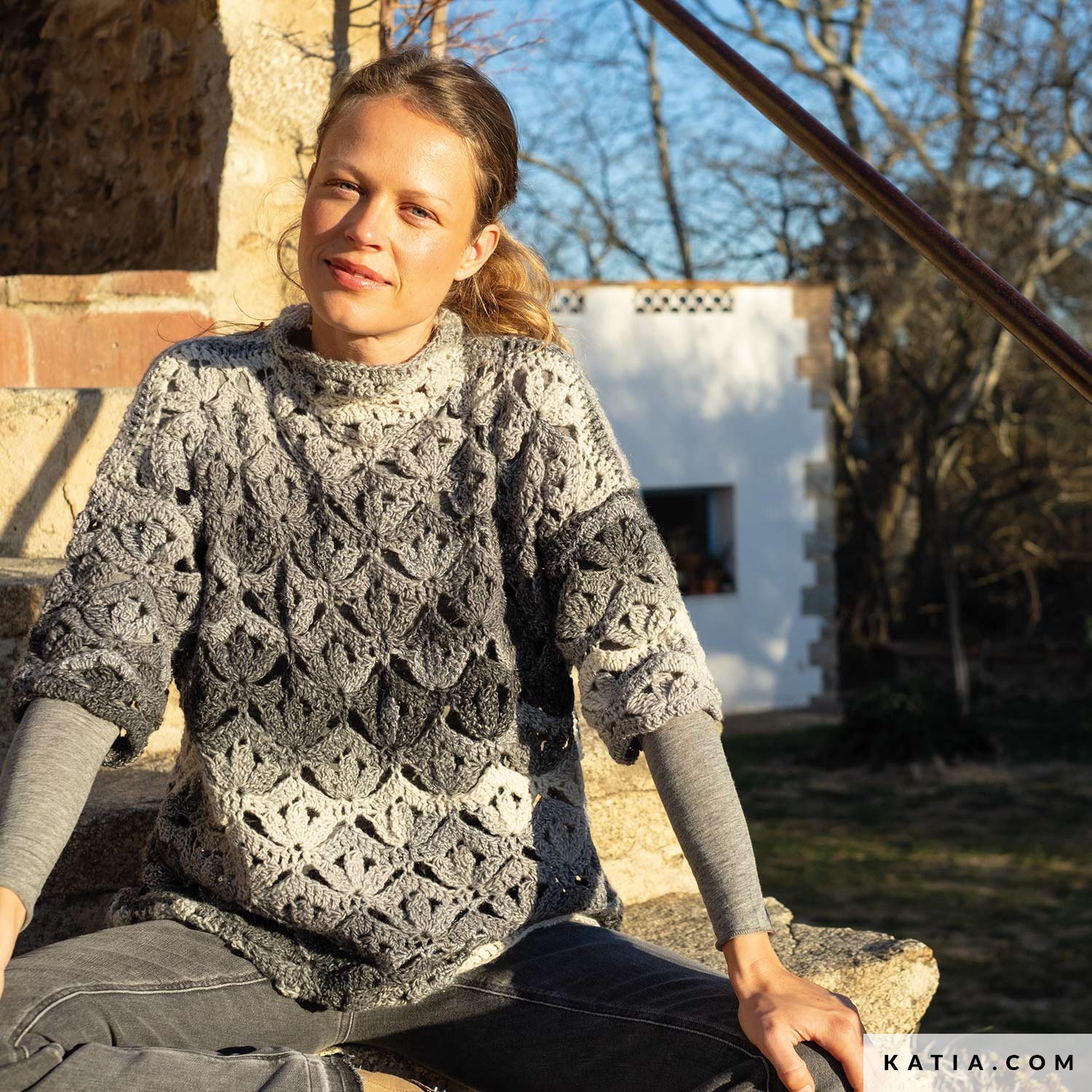 Sweater - Woman - Autumn / Winter - models & patterns