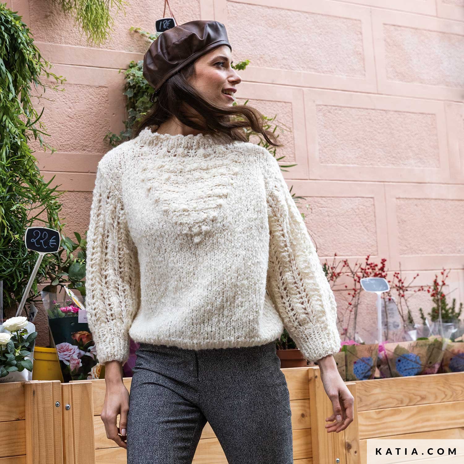 Sweater - Woman - Autumn / Winter - models & patterns Sweater - Woman - Autumn / Winter - models & patterns