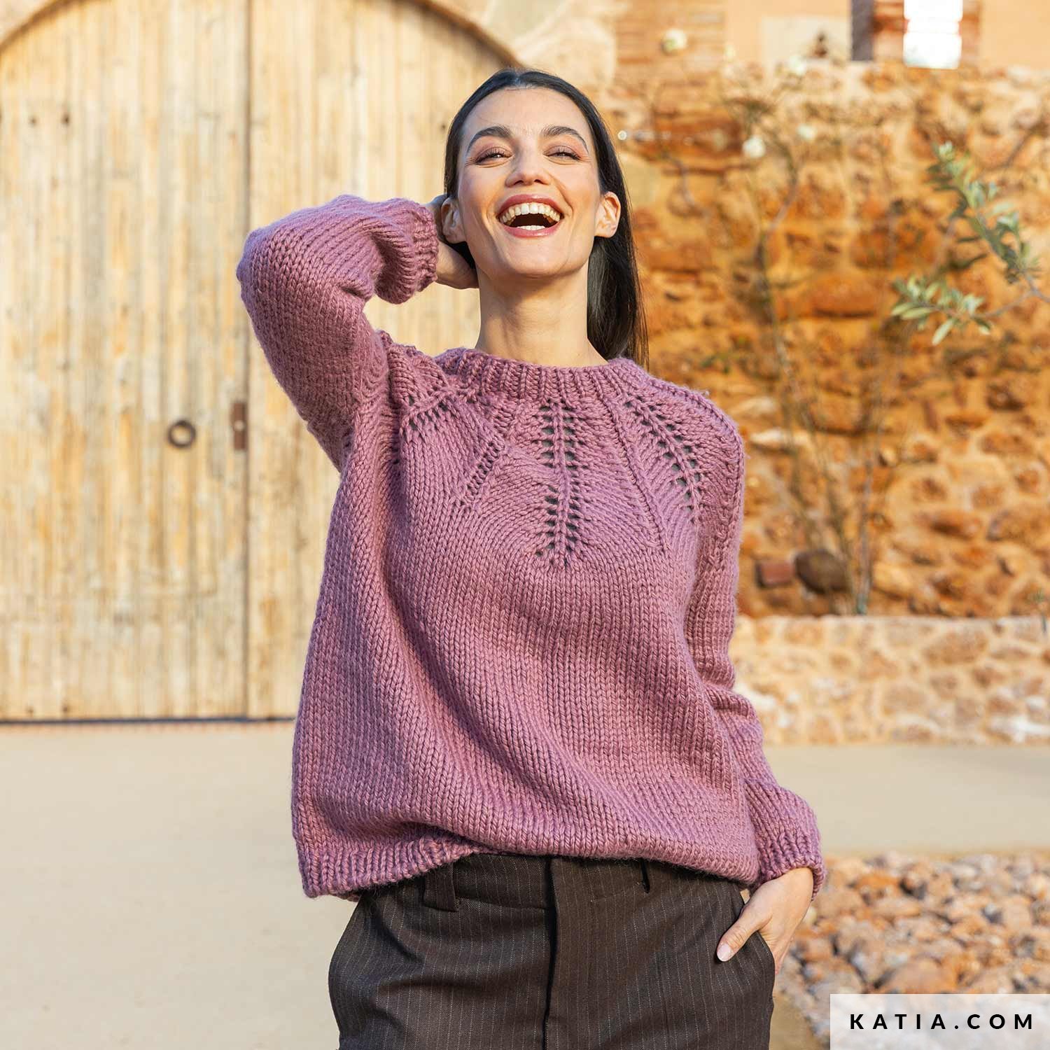 Sweater - Woman - Autumn / Winter - models & patterns | Katia.com