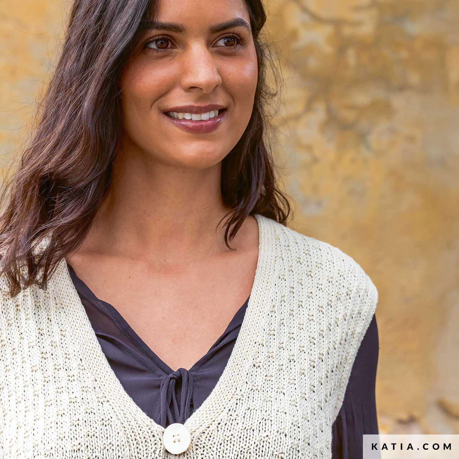 Vest - Woman - Spring / Summer - models & patterns | Katia.com