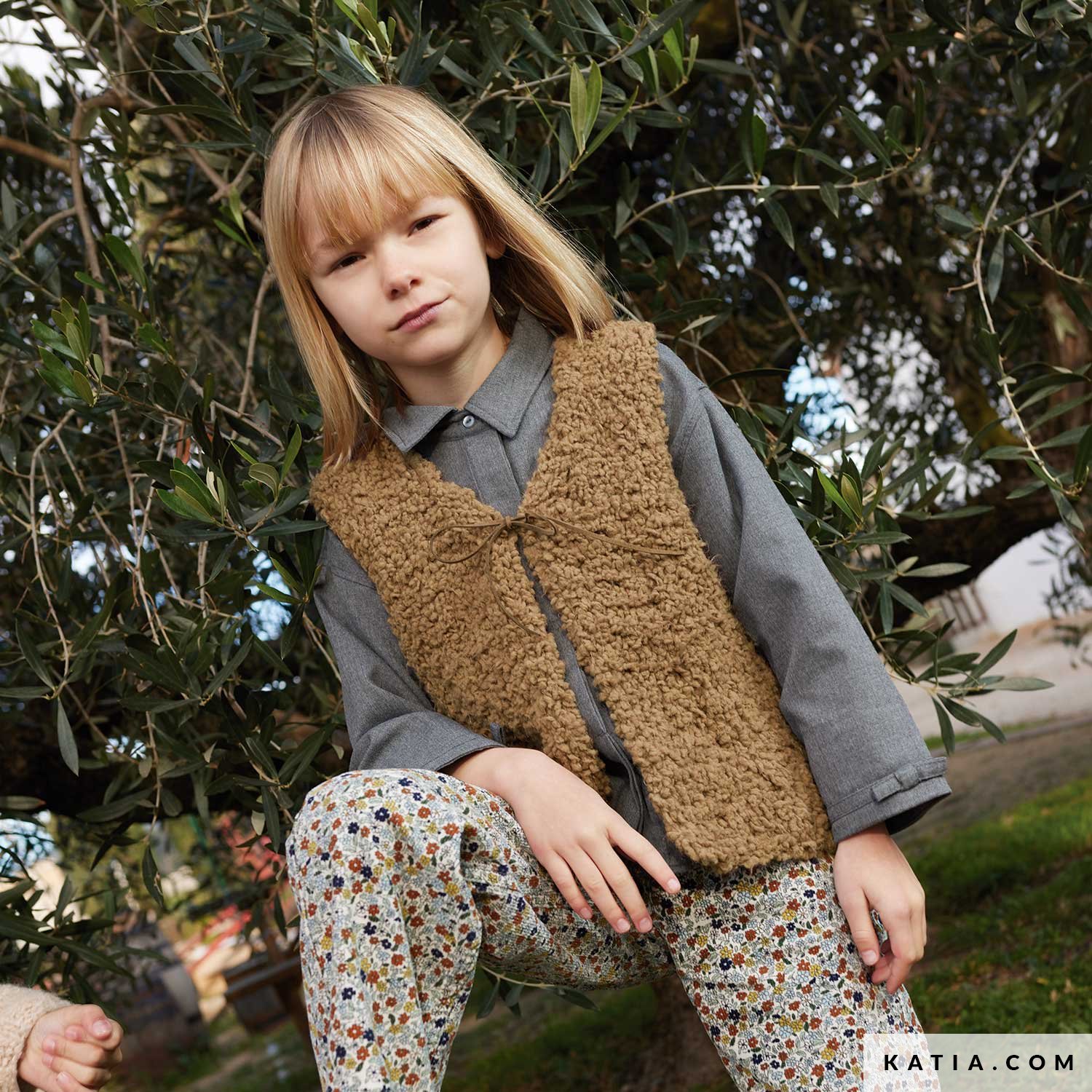 Gilet Fait Main Pour Bébé Fille 3 à 6 Mois - Laine Et Acrylique Bleu Clair - Sans étiquette