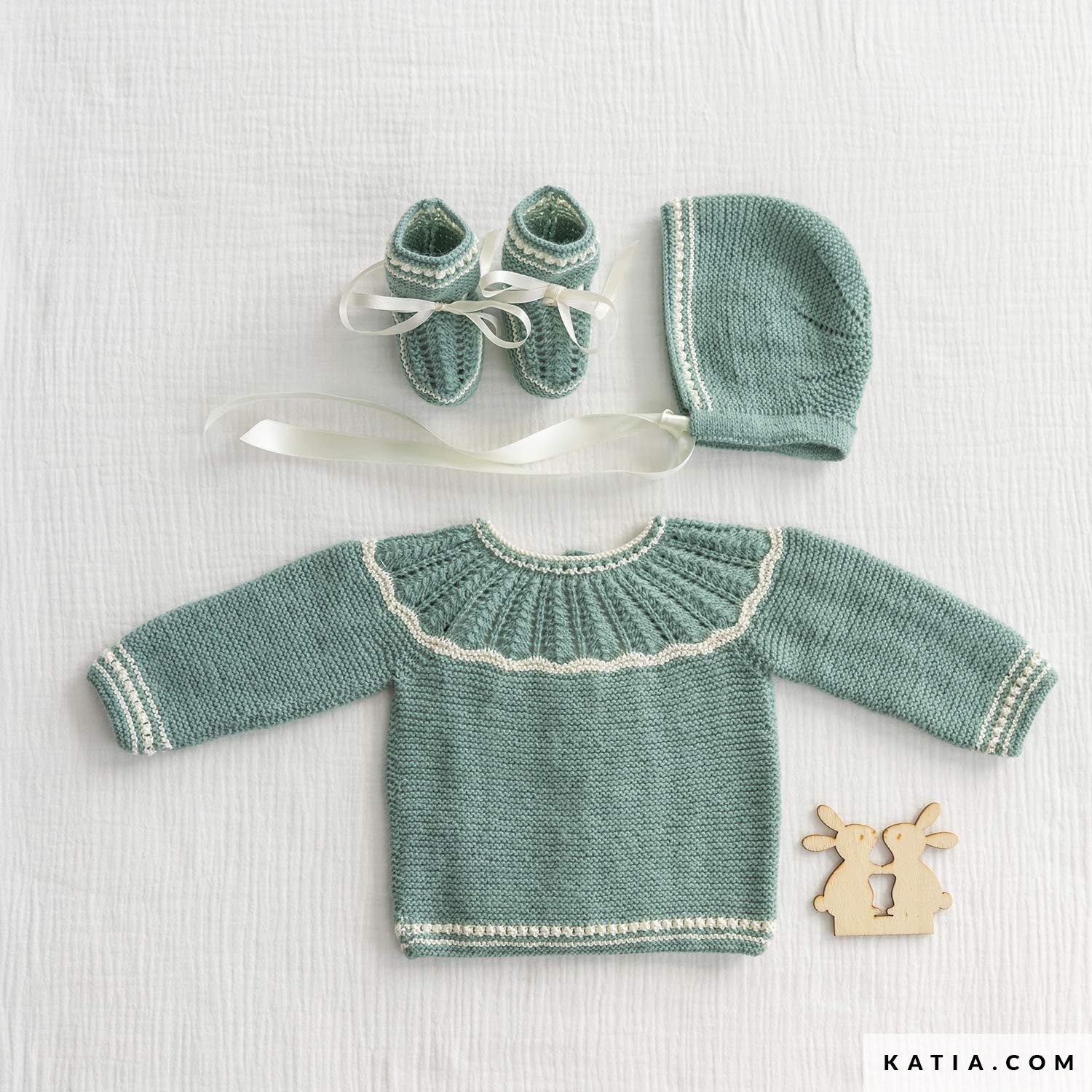 pattern-knit-crochet-baby-set-