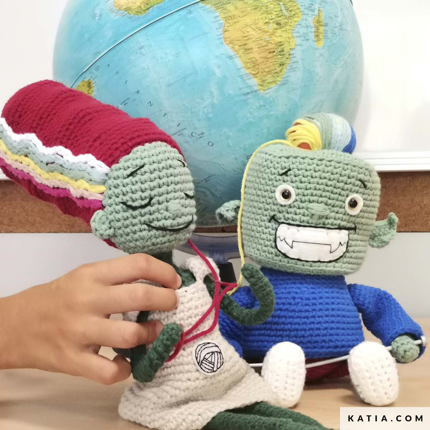 Amigurumi - Kids - Autumn  Winter - models & patterns | Katia.com