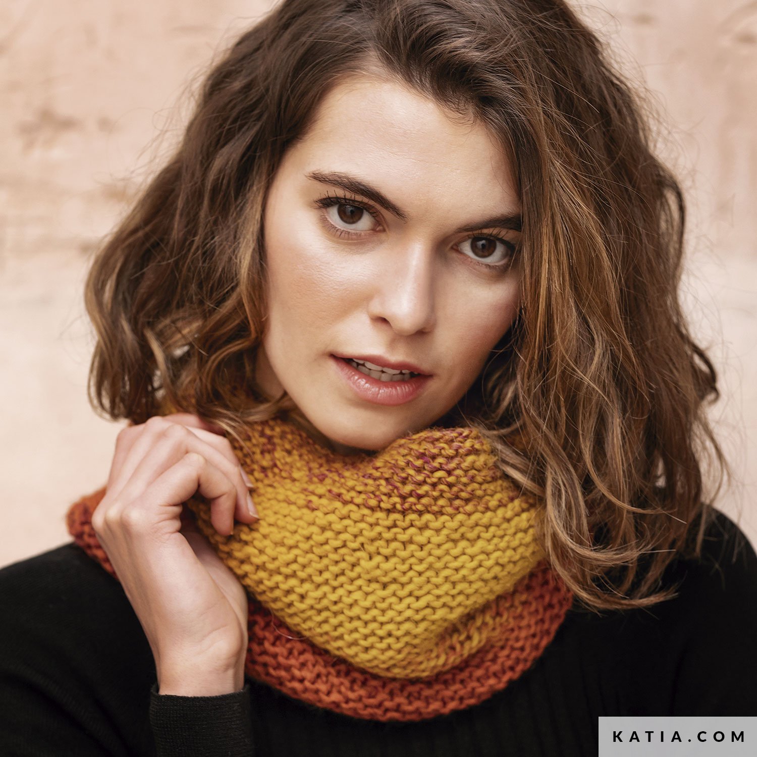 Cowl Woman Autumn Winter Models Patterns Katia Com