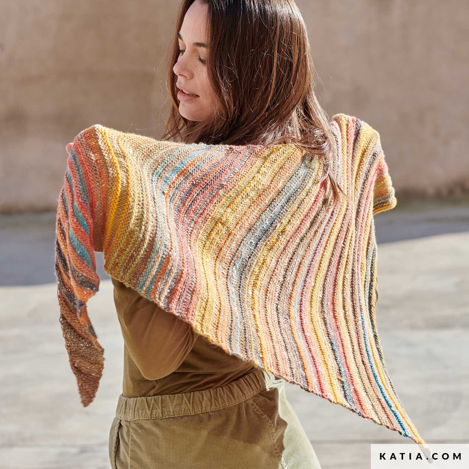 Châle Multicolore Tricoté Main En Laine Acrylique - Léger Et Fait Main En France