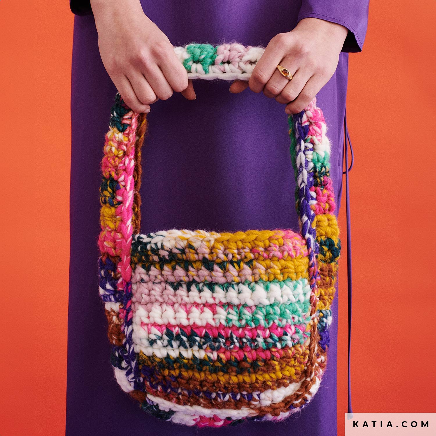 Bag - Woman - Autumn / Winter - models & patterns | Katia.com