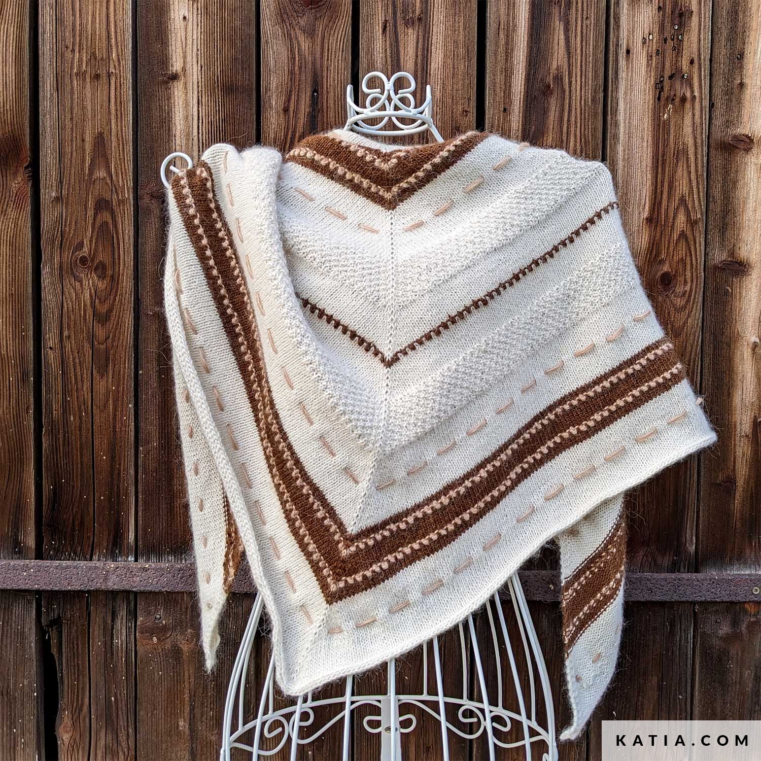 Shawl - Woman - Autumn / Winter - models & patterns | Katia.com